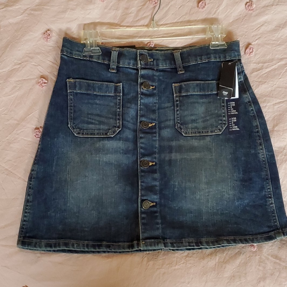 Gap denim skirt